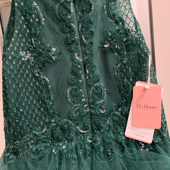 JJ’s House Gown - Picture 5 of 8